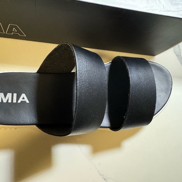 MIA Lexi Platform Slide Sandals (For Women)size 8.5 - Picture 9 of 14